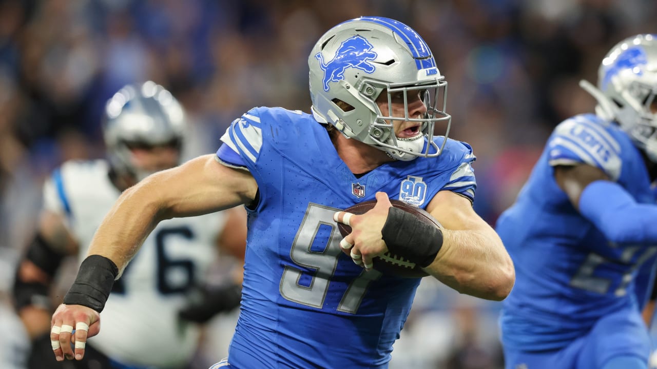 hutch cant be contained‼️ #aidanhutchinson #detroitlions #nfl