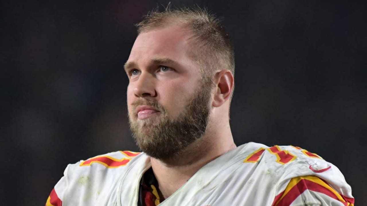 Chiefs' Mitchell Schwartz posts powerful message on anti-Semitism,  supporting Black Lives Matter