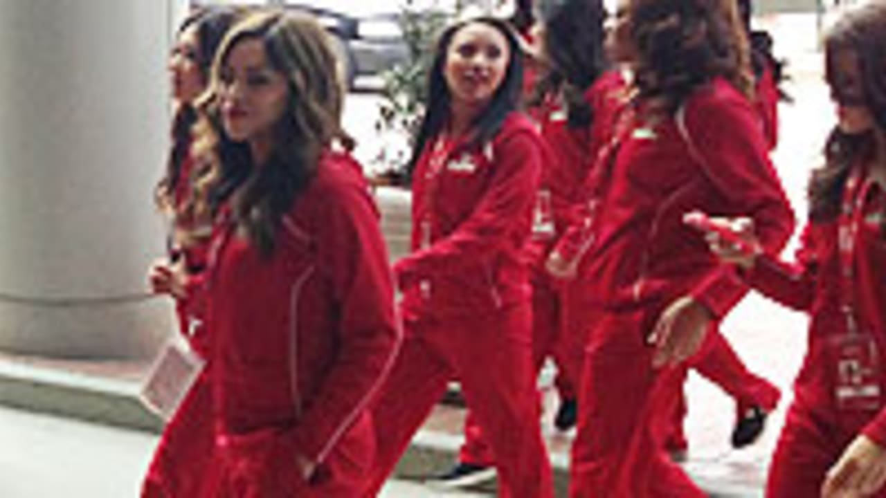 49ers-cheerleaders-130201-Spot.jpg