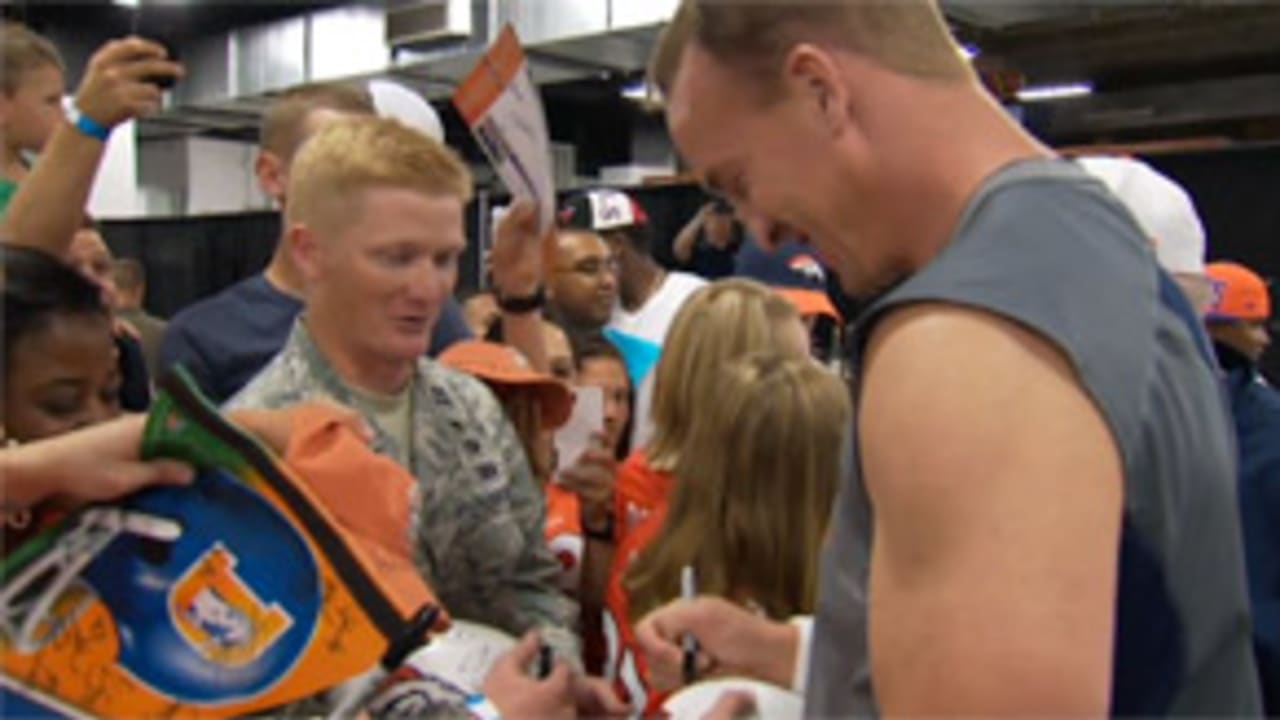 peyton-manning-130815-300.jpg