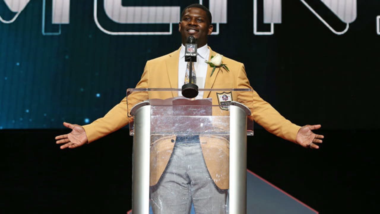 In Hall of Fame speech, LaDainian Tomlinson talks of inclusion