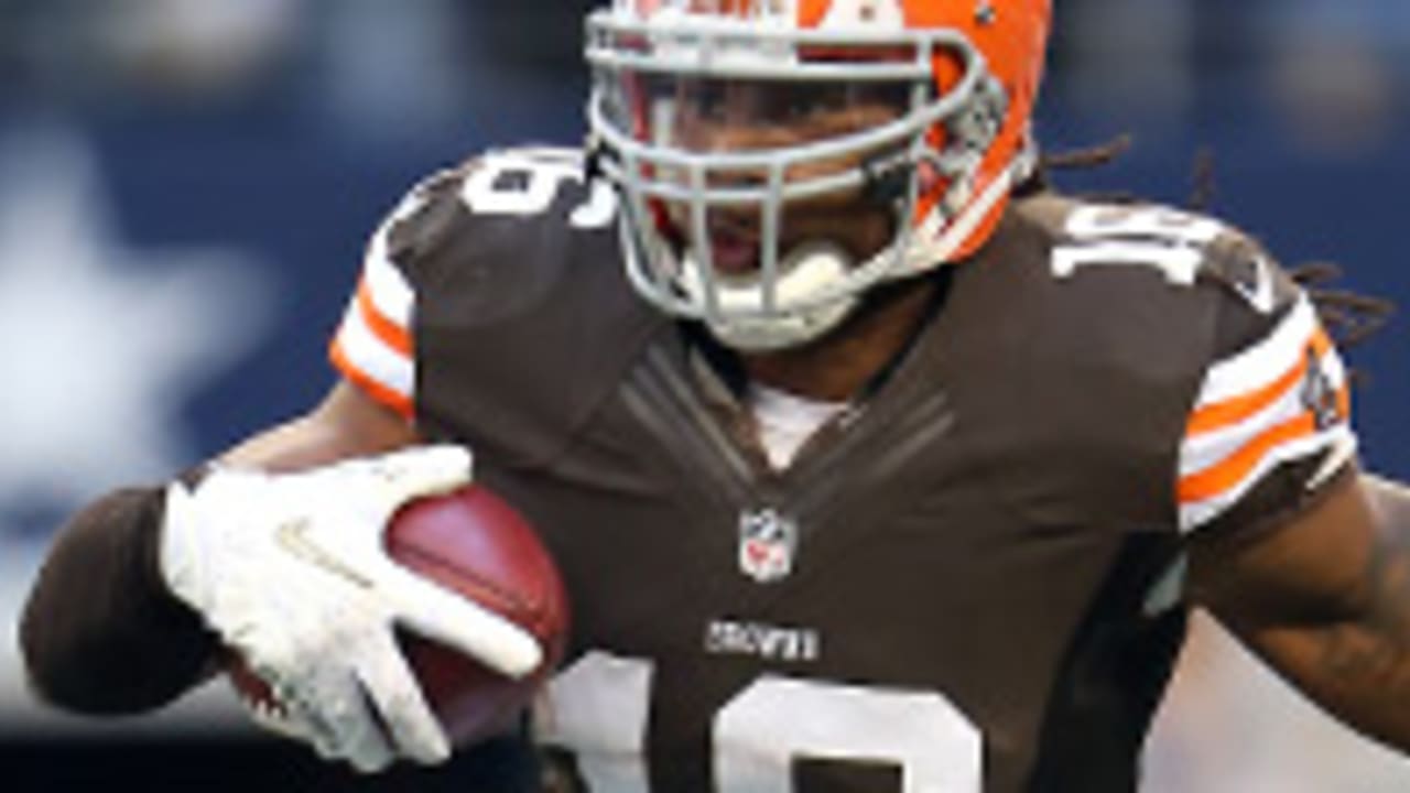 Josh Cribbs has Oakland Raiders' offer, continues tour