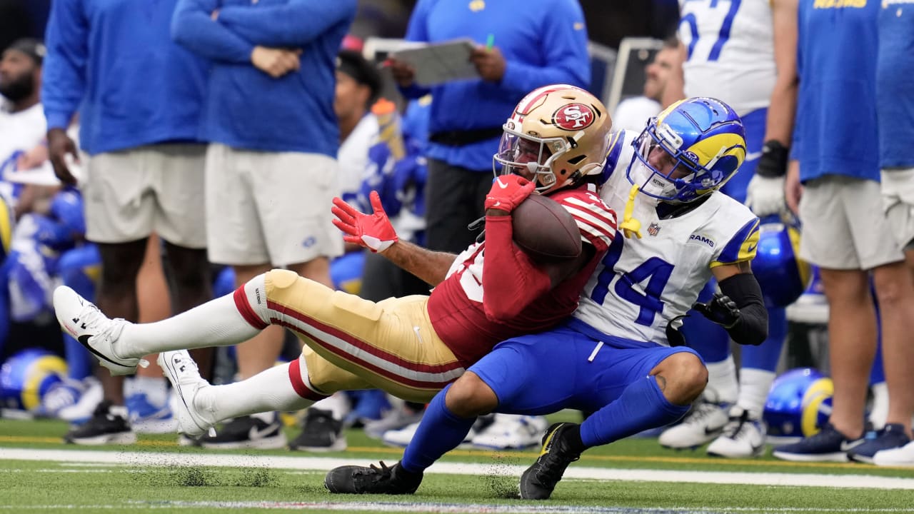 Can't-Miss Play: San Francisco 49ers wide receiver Jauan Jennings bodies up  Los Angeles Rams cornerback Cobie Durant for a juggling 31-yard grab