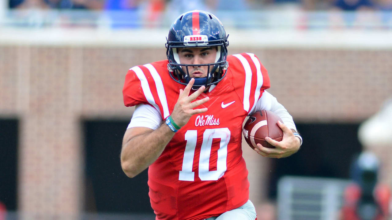 QB Chad Kelly dismissed from Clemson team