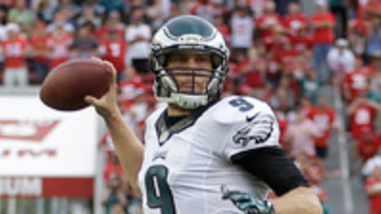 Nick Foles-141003-Spot.jpg