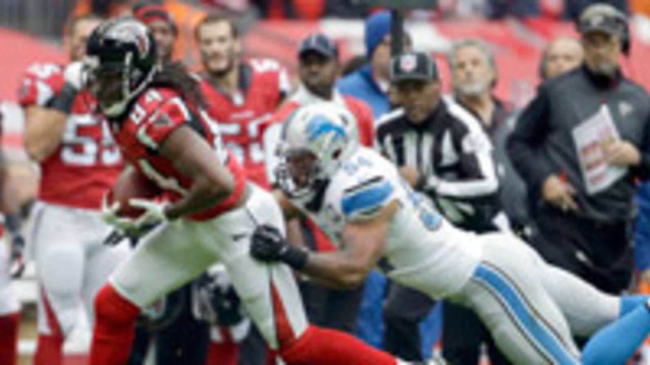 Calvin Johnson battles to help Detroit Lions roar in Wembley NFL game, NFL