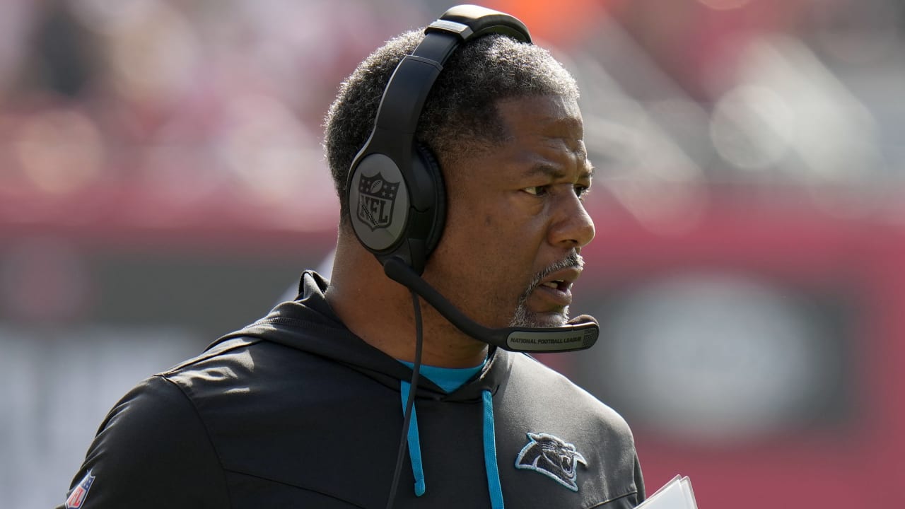 Steve Wilks building case to get Panthers full-time coaching job