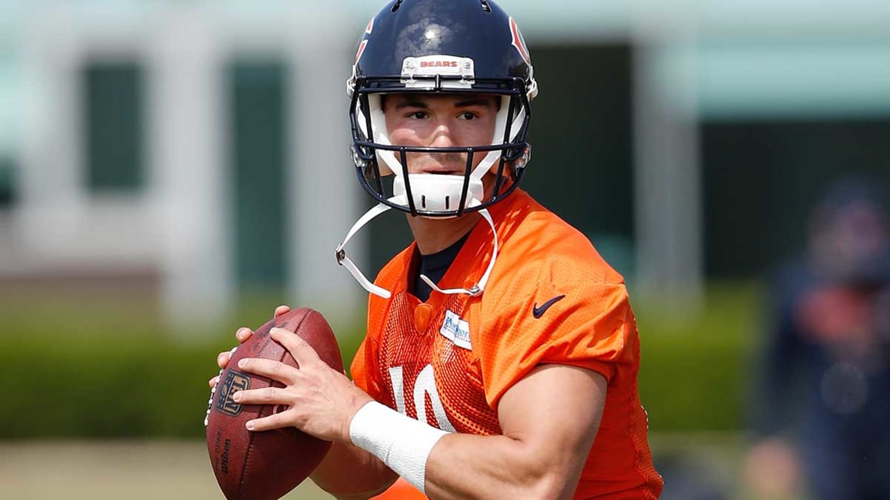 _Mitchell-Trubisky-170515-sl.jpg