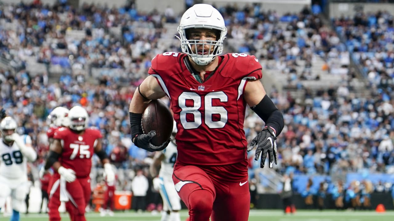 Arizona Cardinals tight end Zach Ertz (86) pictured after an NFL football  game against the Washington Commanders, Sunday, September 10, 2023 in  Landover, Maryland. (AP Photo/Daniel Kucin Jr Stock Photo - Alamy