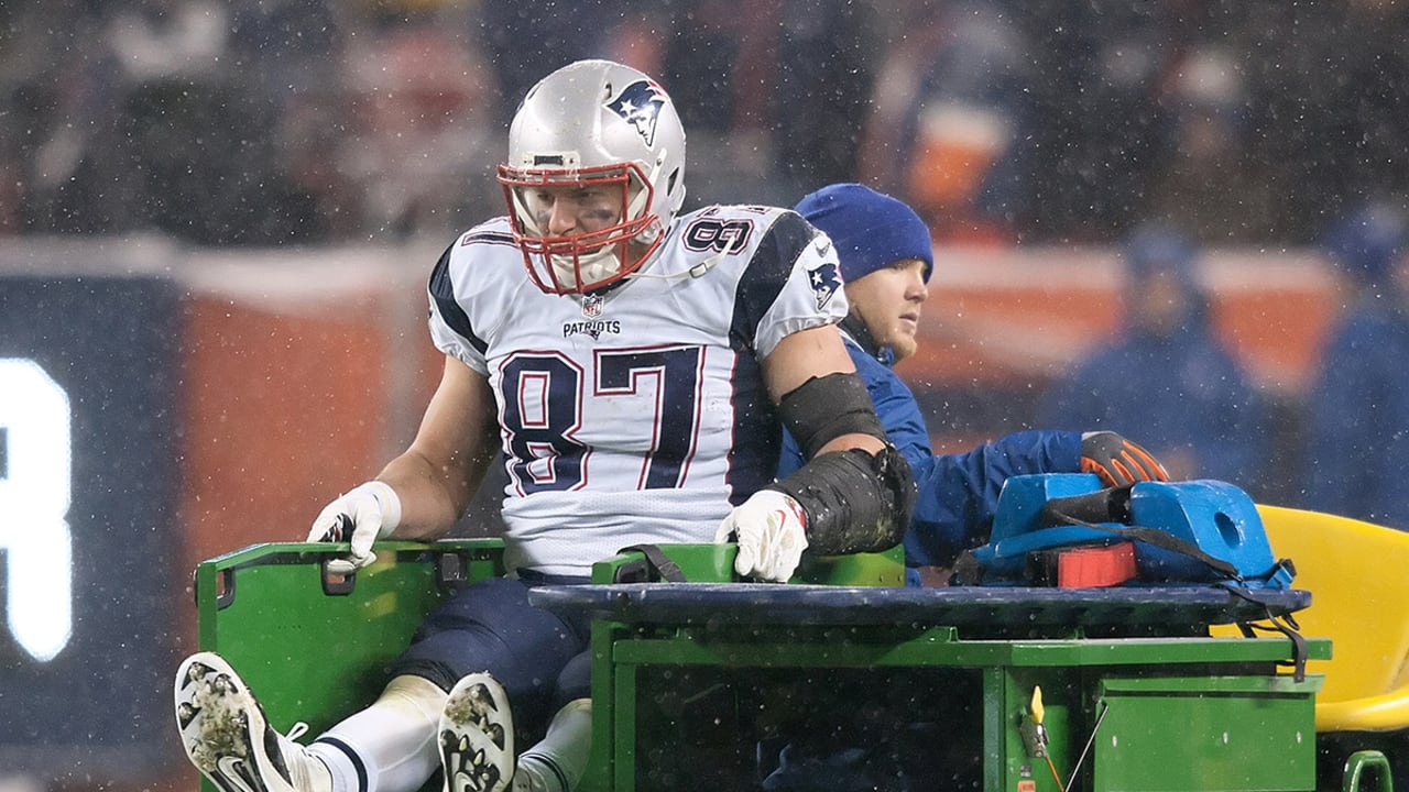 Gronkowski-Rob-151130-SL.jpg