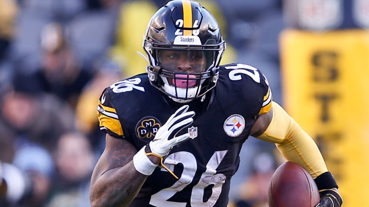 Le'Veon Bell doesn't want to be traded by Steelers