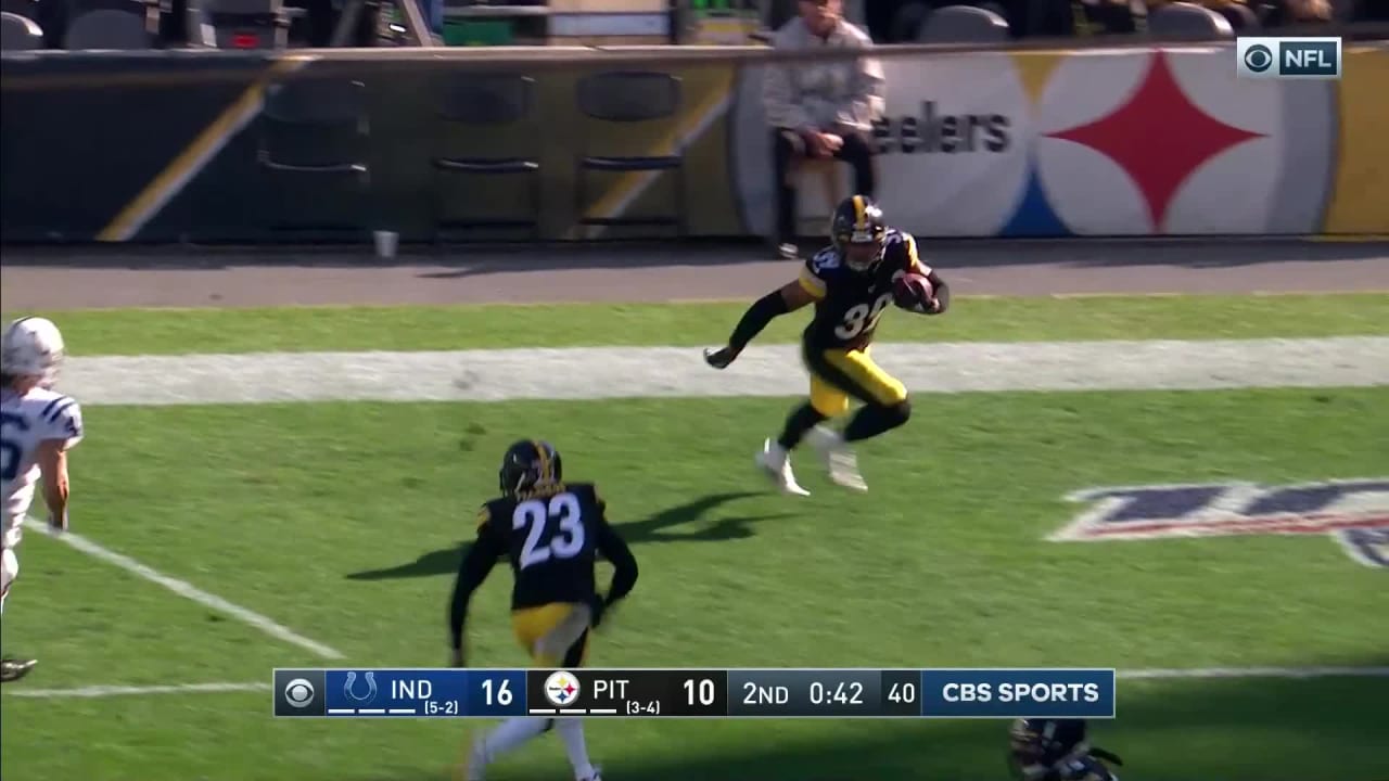 Vinatieri's extra point kick blocked by Cameron Heyward