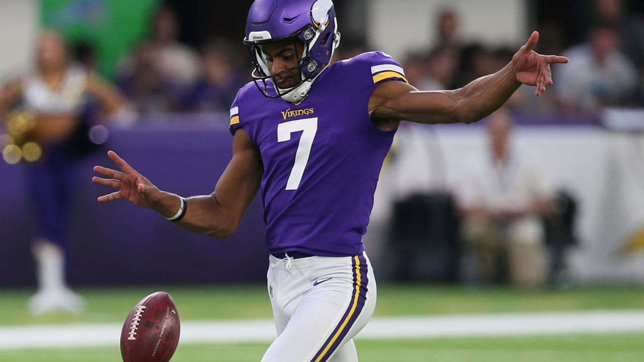 New Vikings K/P Kaare Vedvik wearing jersey No. 7