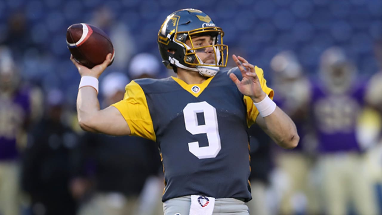 San Diego Fleet quarterback Philip Nelson lobs perfect pass to wide