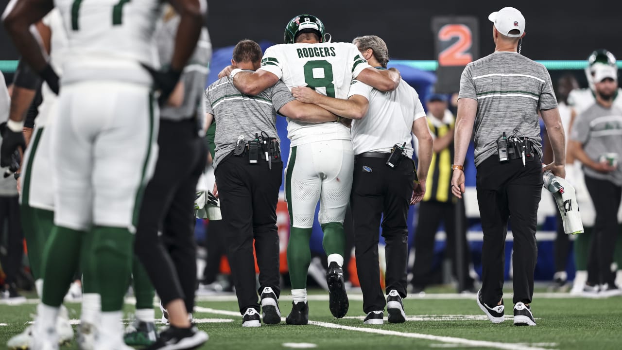 Jets QB Aaron Rodgers feared to have suffered torn Achilles in