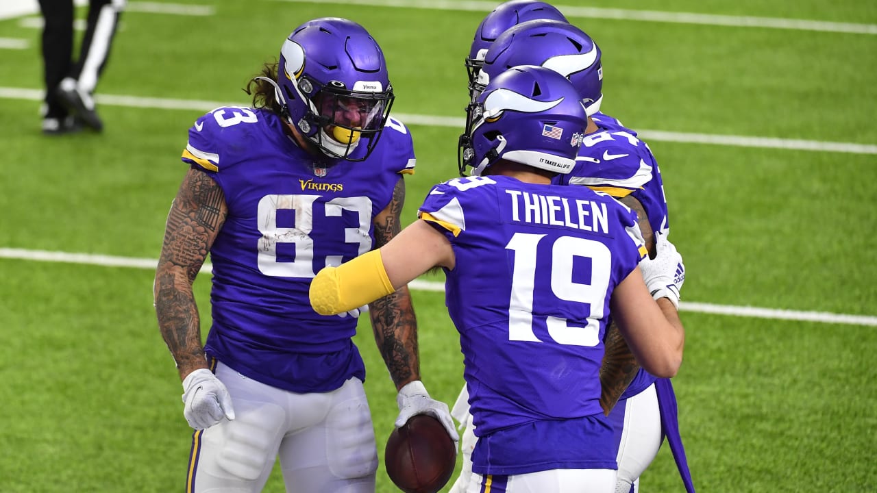 Minnesota Vikings tight end Tyler Conklin barrels into the end zone for ...