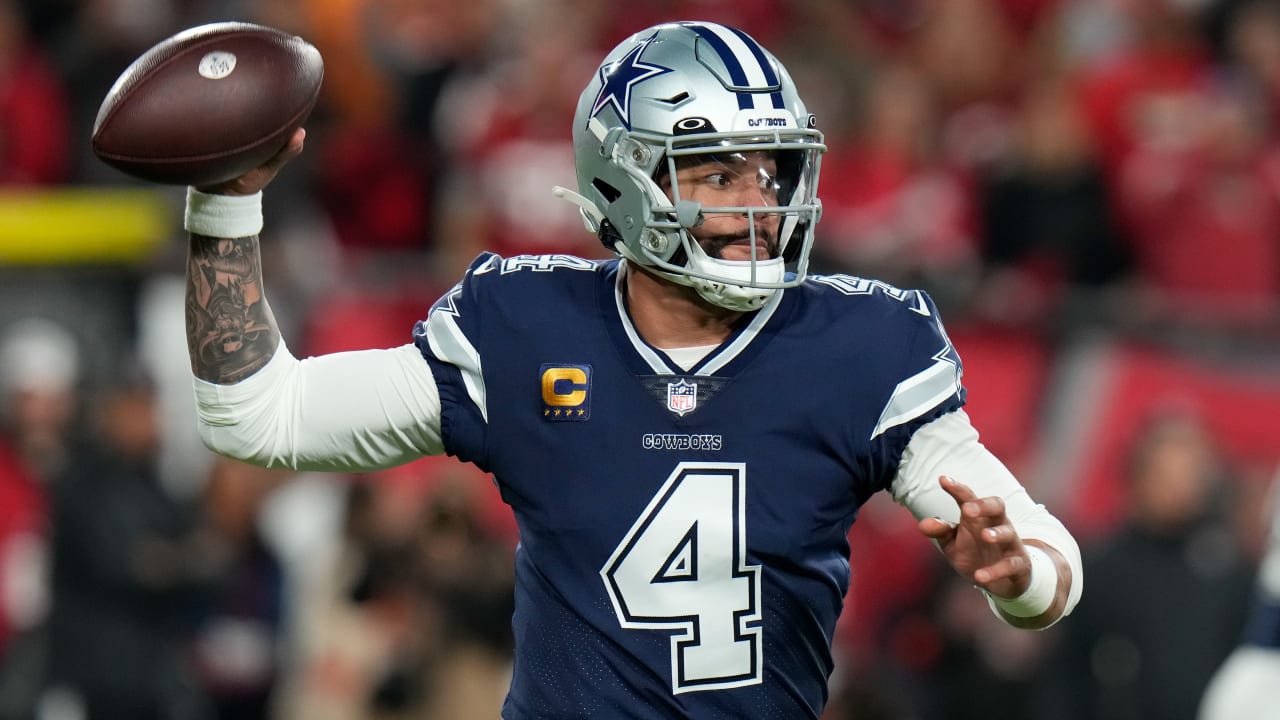 Dallas Cowboys quarterback Dak Prescott dump down to tight end Jake  Ferguson goes for a 34-yard gain