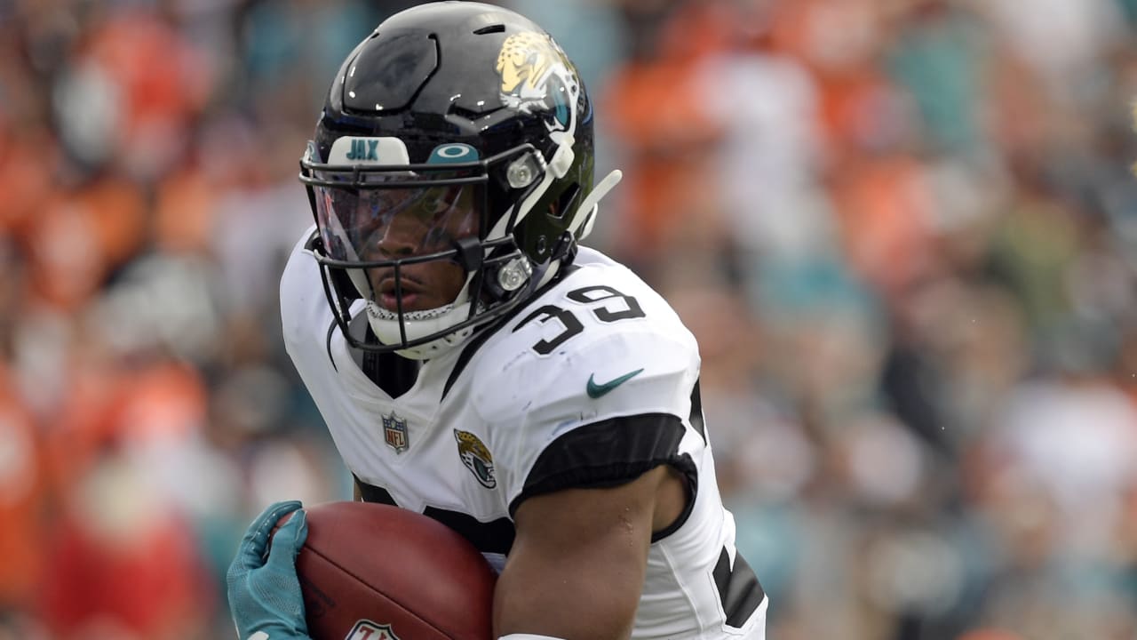 Jacksonville, Florida, USA. January 7, 2023: Jacksonville Jaguars wide  receiver JAMAL AGNEW (39) gets tackled after returning the ball during the  Jacksonville Jaguars vs Tennessee Titans NFL game at TIAA Bank Field