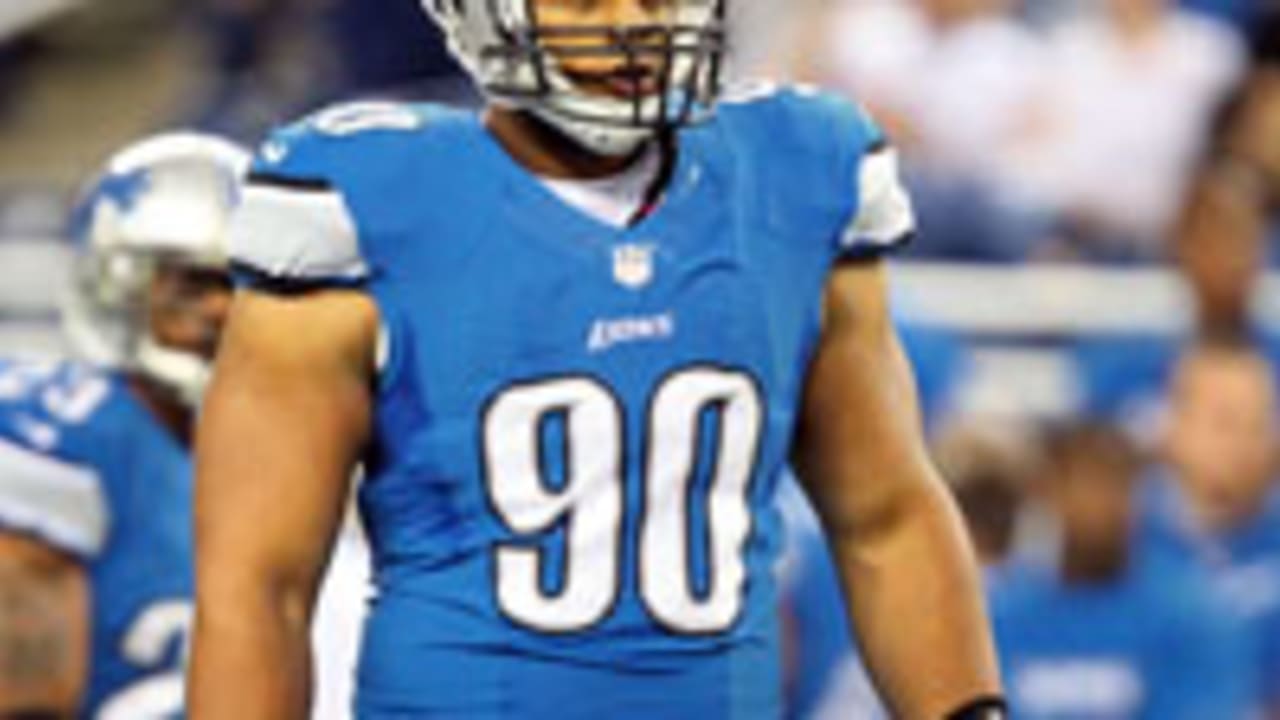 Fans are not having Ndamukong Suh's response to alleged kick