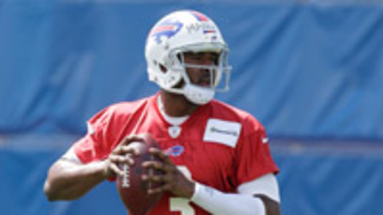 ej-manuel-130531-spot.jpg