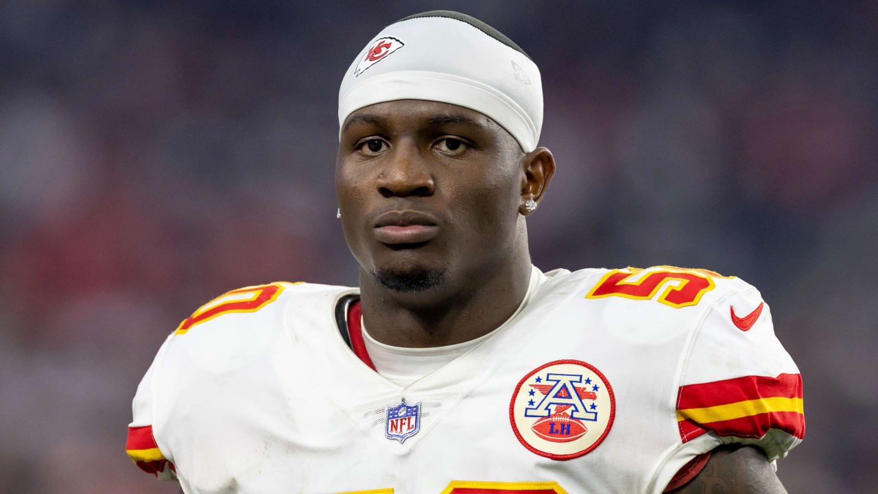 Chiefs LB Willie Gay reacts to not being available for Chargers