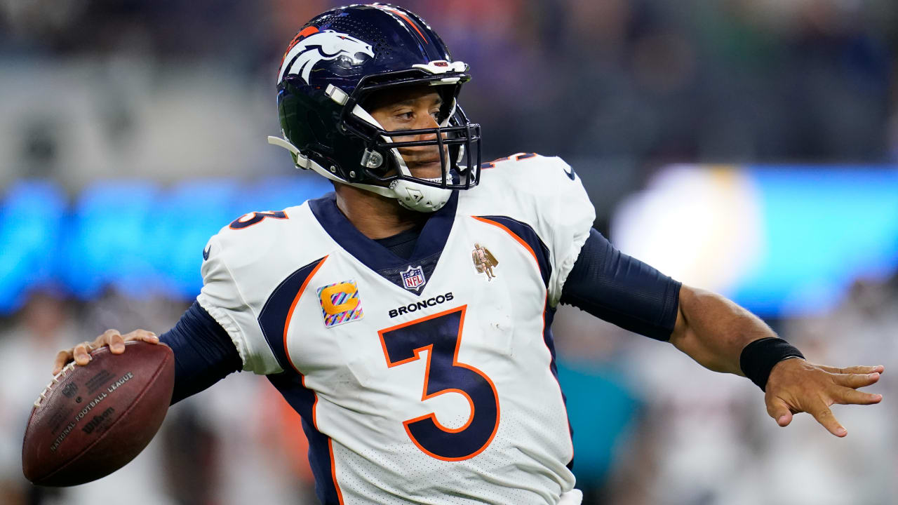Broncos QB Russell Wilson injures hamstring in loss to Chargers on Monday