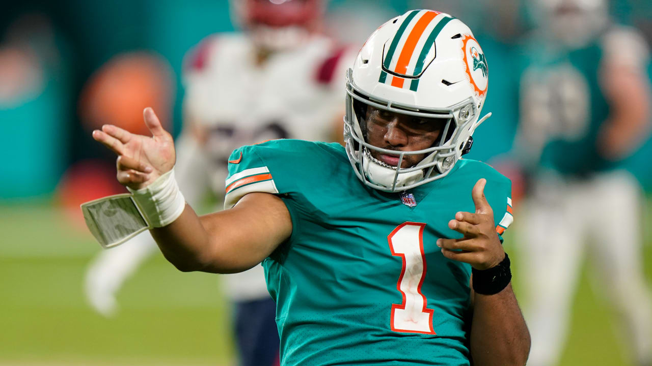 Tua Tagovailoa continues hot stretch as Dolphins rout Browns