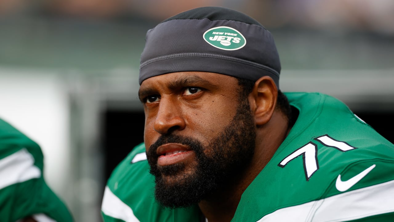 The Jets placed LT Duane Brown (shoulder/hip) on injured reserve