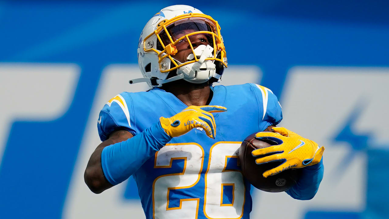 Chargers draft Asante Samuel Jr. to fill cornerback vacancy