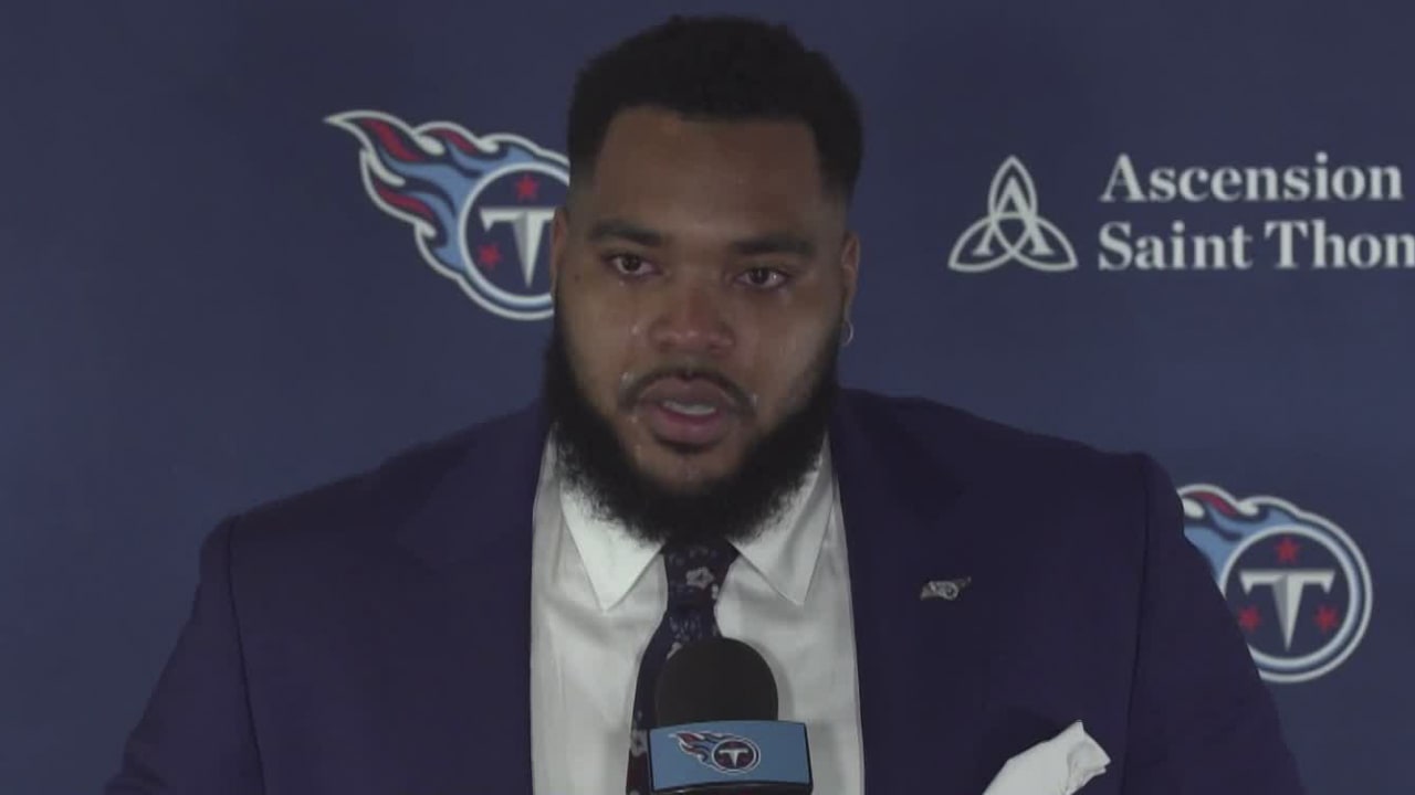 Tennessee Titans defensive tackle Jeffery Simmons gets emotional at