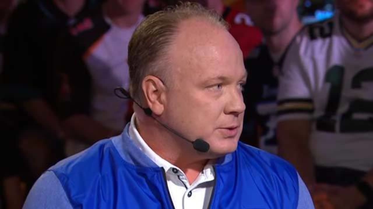 University of Kentucky football coach Mark Stoops explains what sets ...