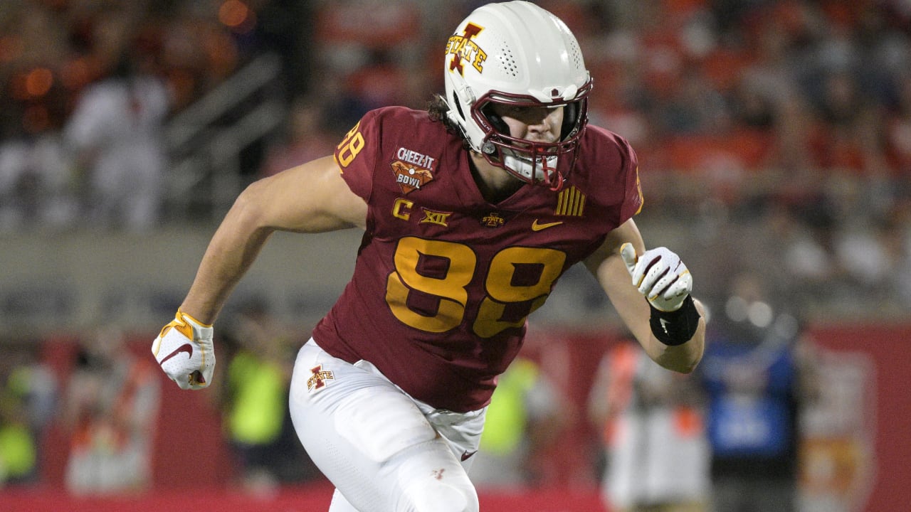 Chiefs OL Creed Humphrey named Reese's Senior Bowl Rookie of the Year