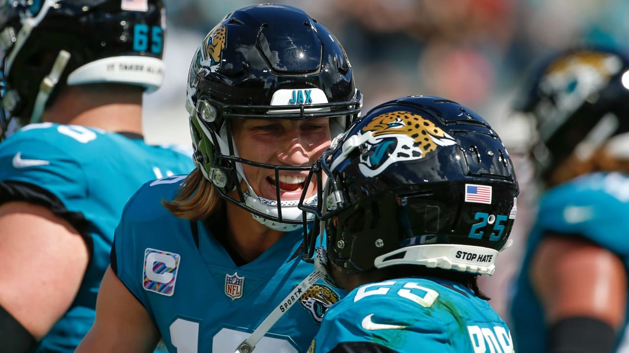 Jaguars: James Robinson is signing fan's old jerseys and it's so cool