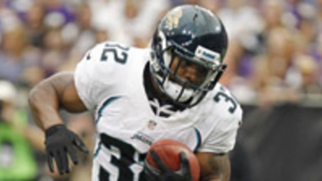 Jacksonville Jaguars' Jones-Drew ends 38-day holdout, reports