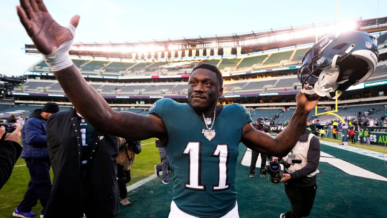 AJ Brown has great day for Eagles