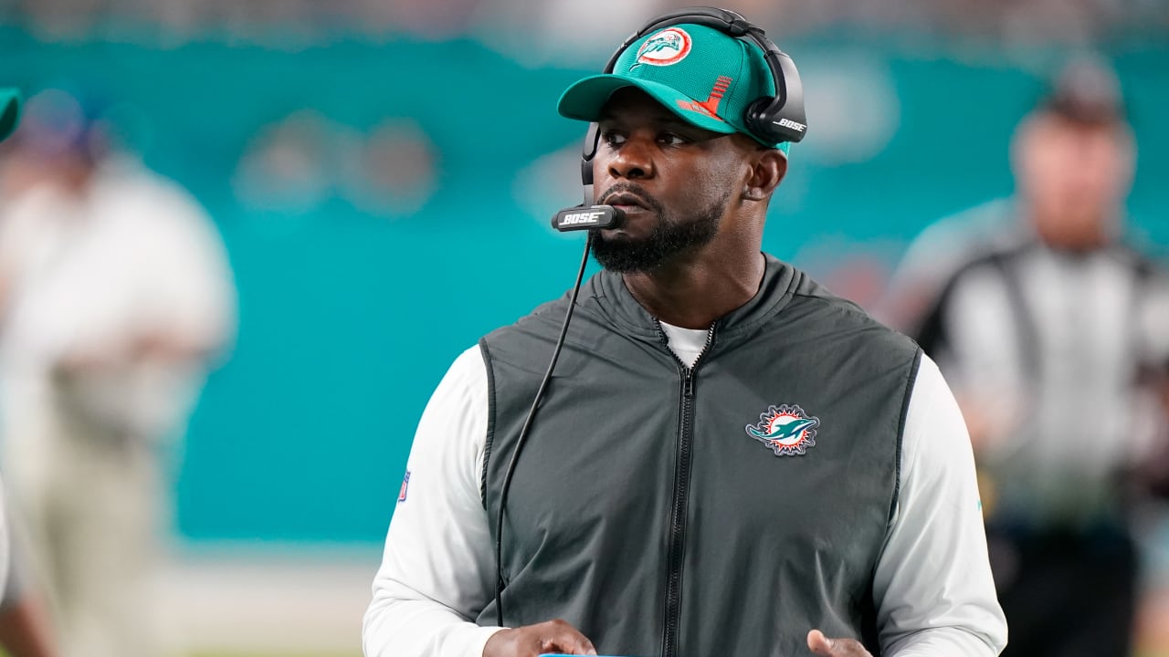 Steelers hire former Dolphins coach Brian Flores as senior