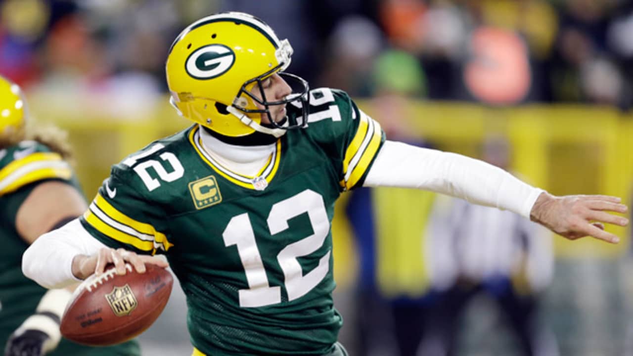 Aaron-Rodgers-tos-010714.jpg