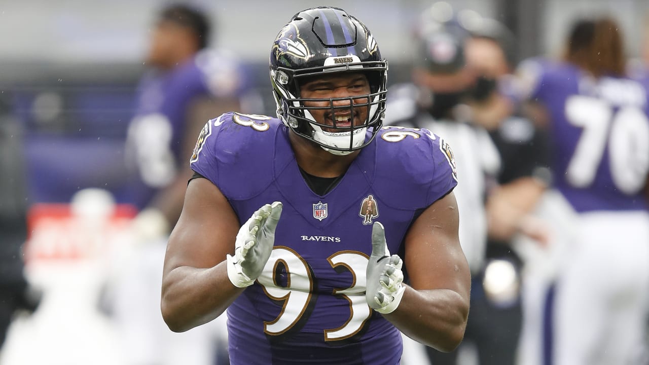 Falcons bringing in former Ravens Pro Bowler Calais Campbell for visit