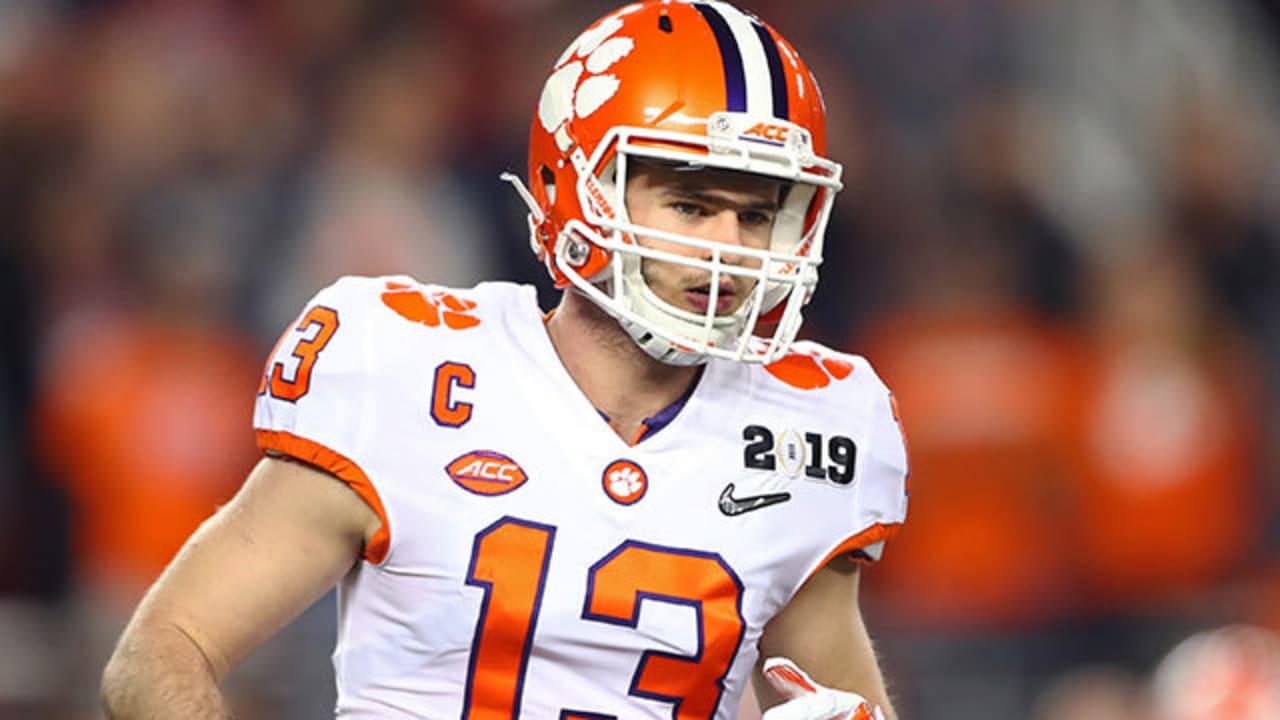 Clemson wide receiver Hunter Renfrow runs an official 4.59 40-yard dash at  2019 combine