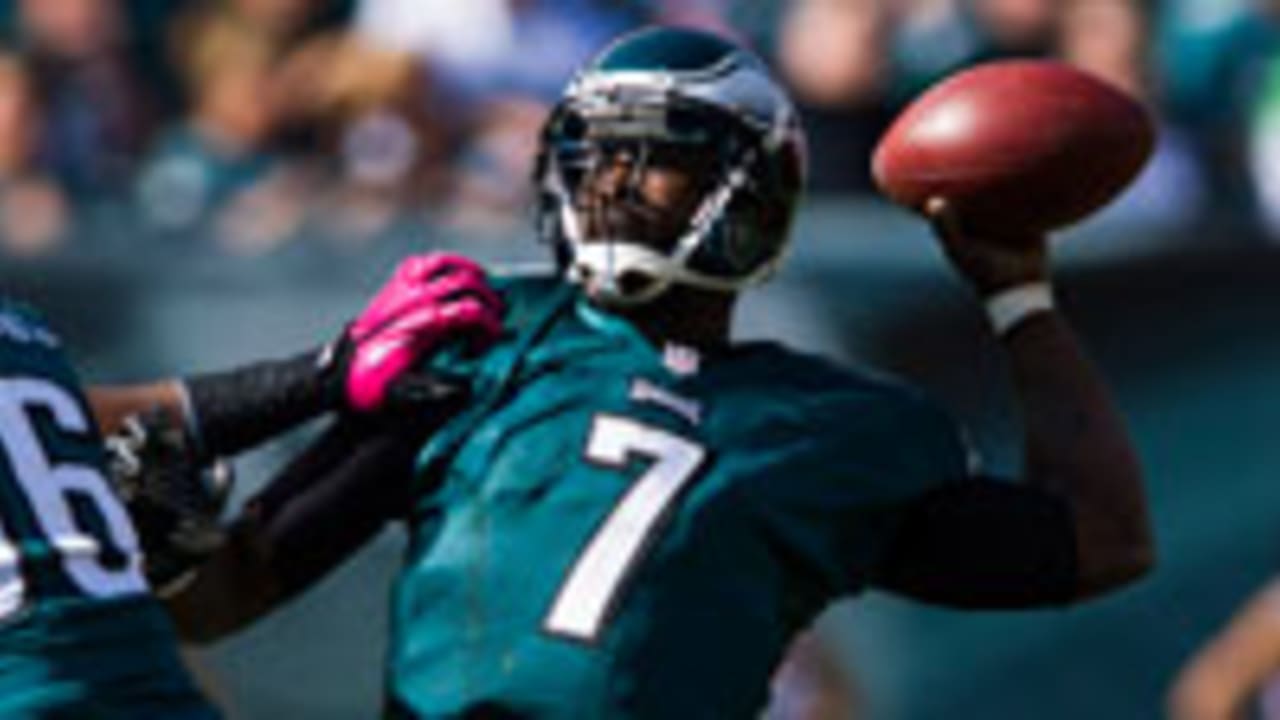 michael-vick-121016-spot.jpg