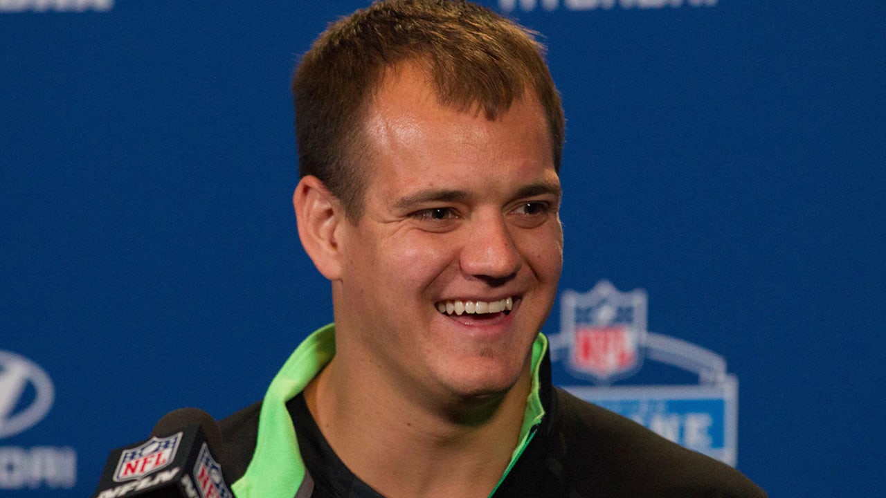 Gronkowski-Glen-160308-SL.jpg