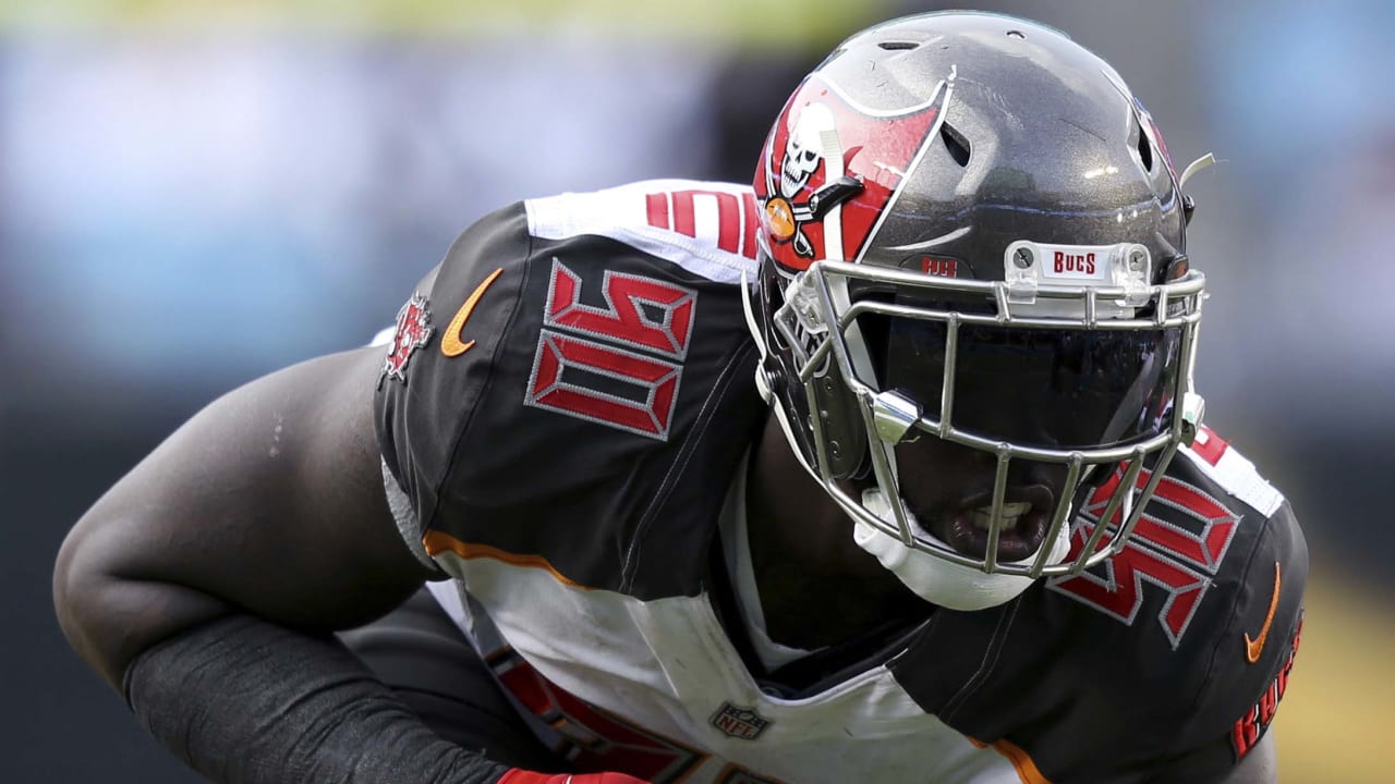 Bucs' Jason Pierre-Paul coming for Giants' 'necks' on MNF