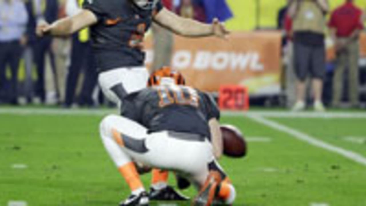 Adam Vinatieri not 'happy' with narrower goal posts