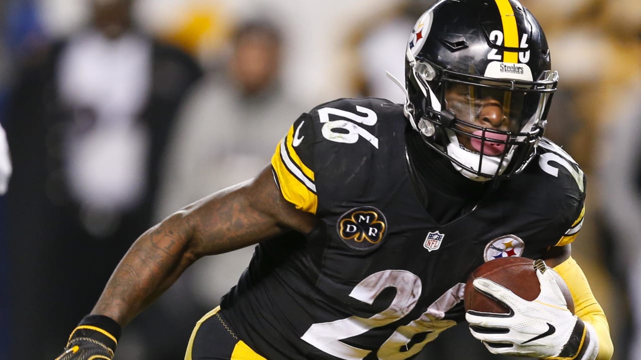 Steelers are reportedly listening to trade offers for Le'Veon Bell