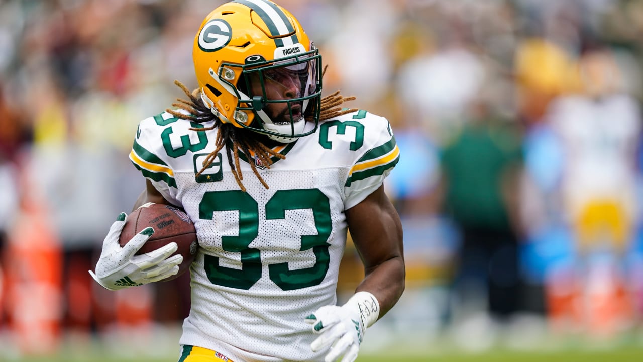 Highlights: Aaron Jones' best plays from 2-TD game