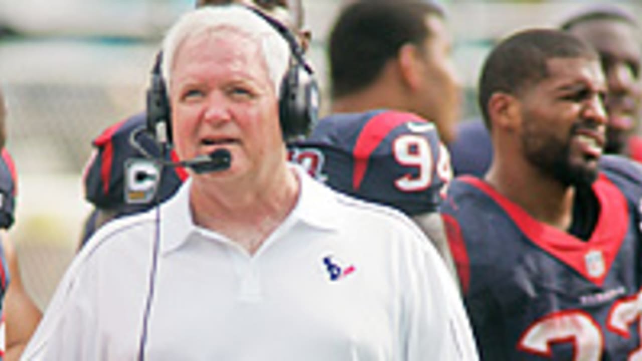 Wade-Phillips-121116-spot.jpg