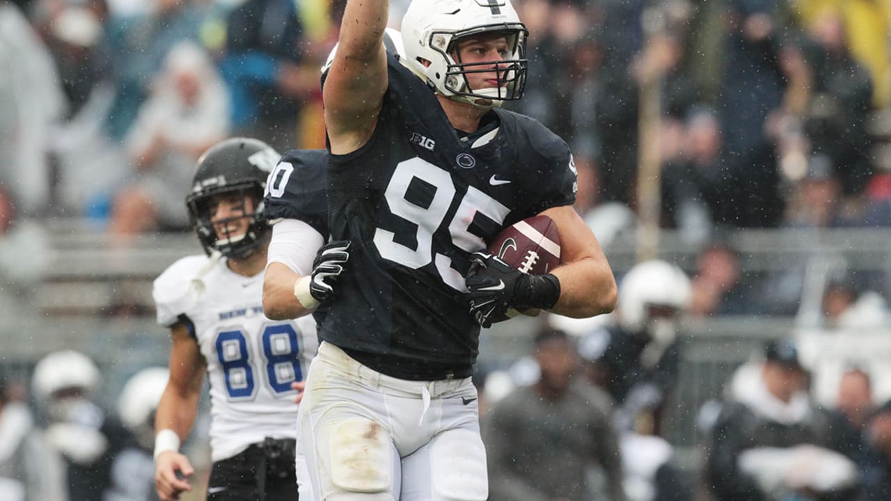 Carl Nassib-151209-Spot.jpg