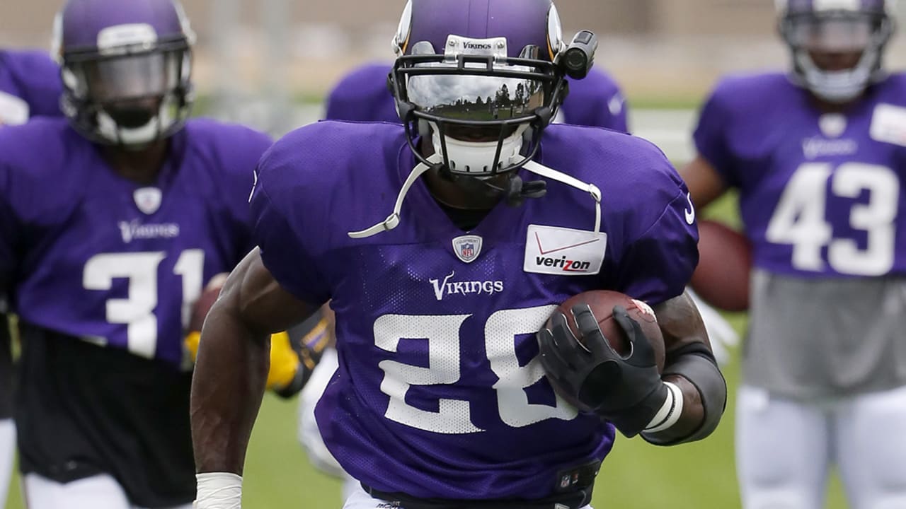 adrian-peterson-150728-spot.jpg