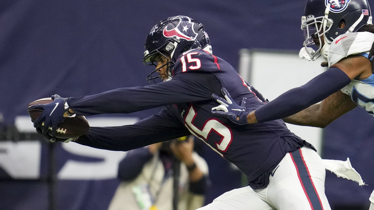 Can't-Miss Play: Tight end Albert Okwuegbunam's one-handed catch puts  Denver Broncos crowd in awe