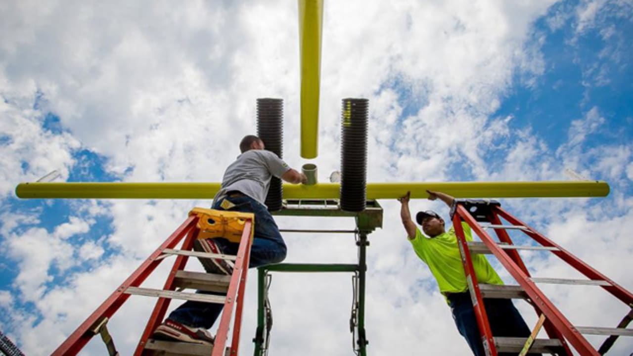 Officially Licensed NFL Baltimore Ravens Serving Ladder